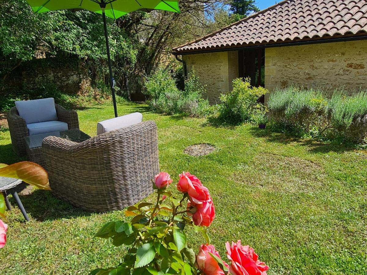 Ferme De Tayac - Charme Avec Pool Hotel Les Eyzies Exterior foto