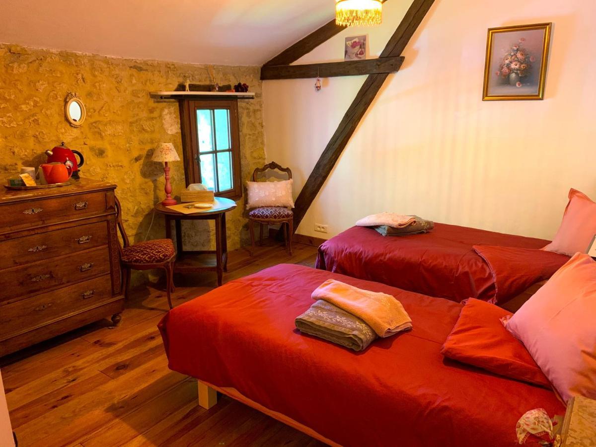 Ferme De Tayac - Charme Avec Pool Hotel Les Eyzies Exterior foto
