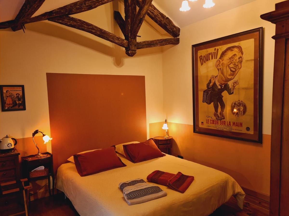 Ferme De Tayac - Charme Avec Pool Hotel Les Eyzies Exterior foto