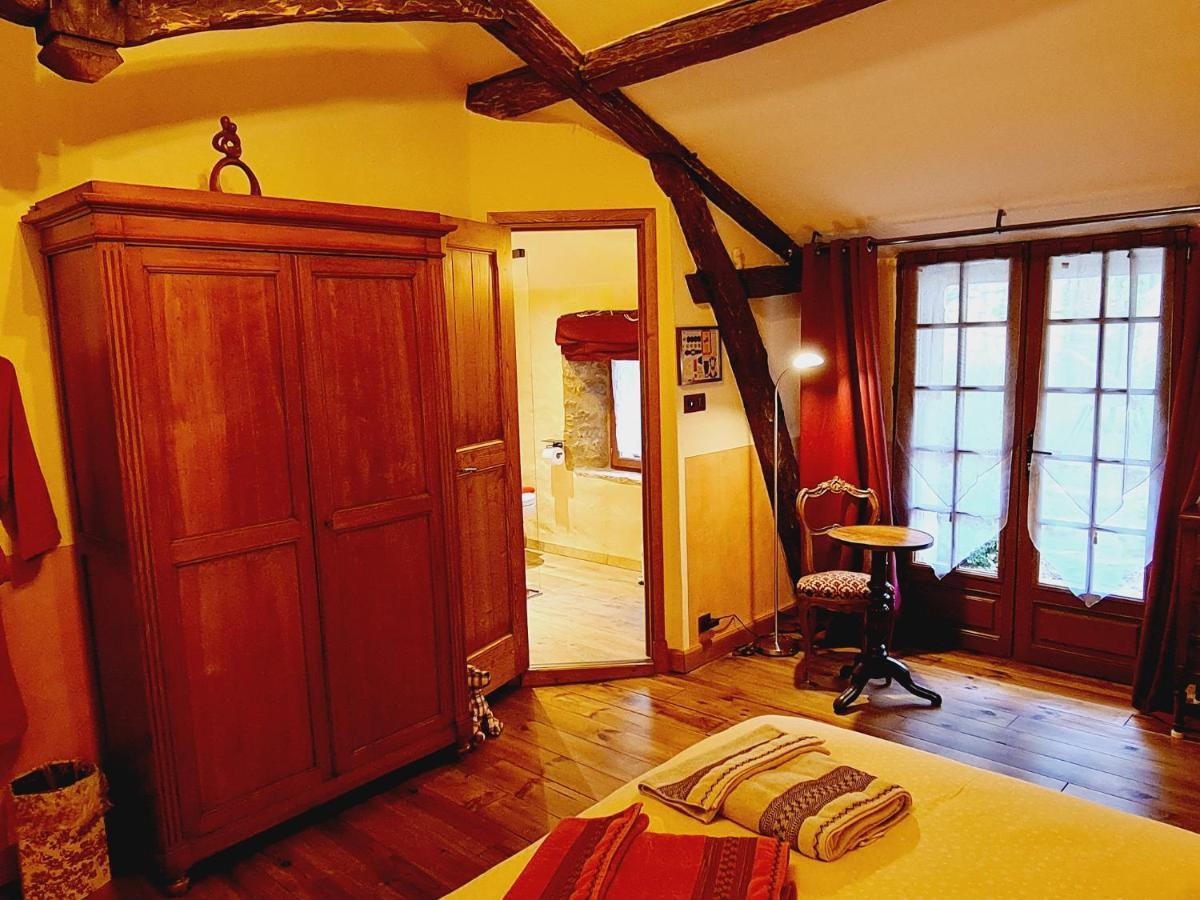 Ferme De Tayac - Charme Avec Pool Hotel Les Eyzies Exterior foto