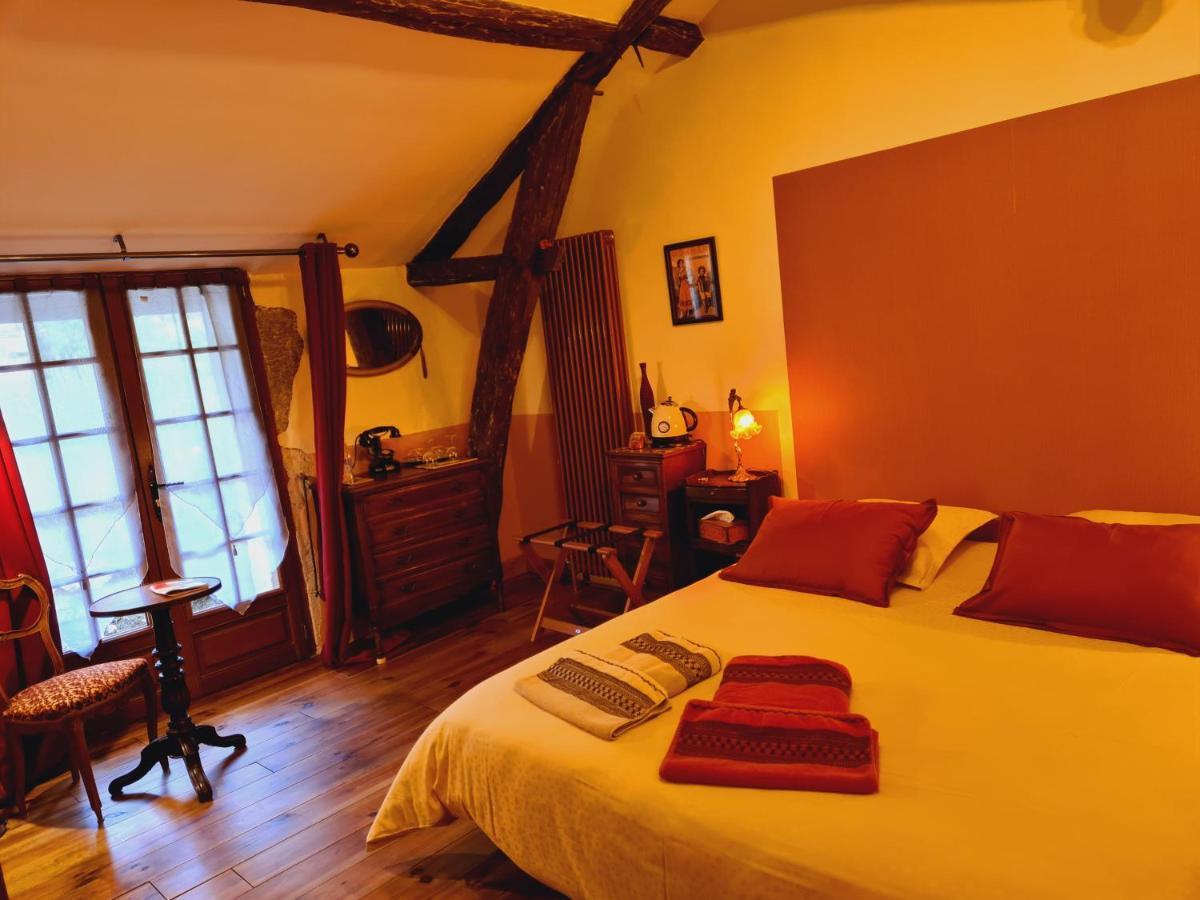Ferme De Tayac - Charme Avec Pool Hotel Les Eyzies Exterior foto