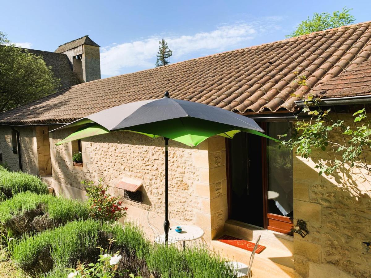 Ferme De Tayac - Charme Avec Pool Hotel Les Eyzies Exterior foto