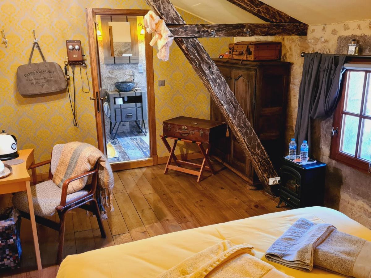 Ferme De Tayac - Charme Avec Pool Hotel Les Eyzies Exterior foto
